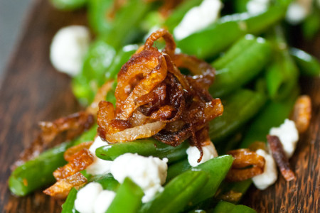 Green Beans With Shallots and Goat Cheese